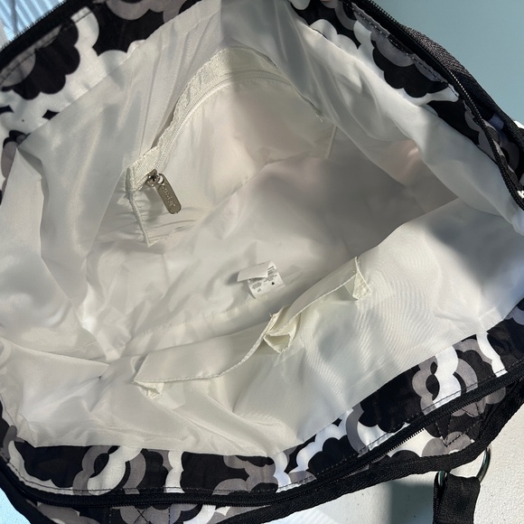 LeSportsac Large Shoulder Bag Purse Double Handles w/Metal Loops Black & White - Picture 12 of 15